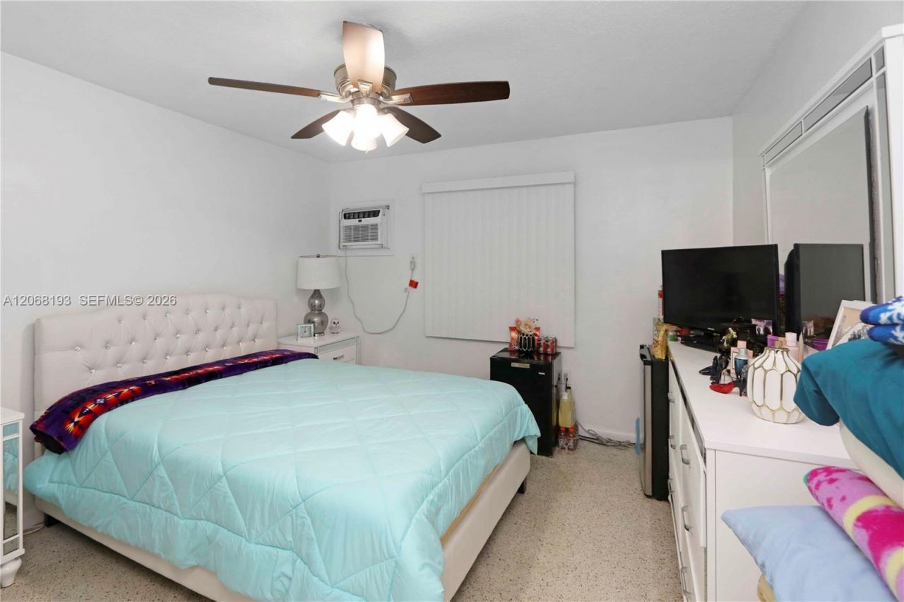 3191 SW 23rd St , Miami, FL 33145 Photo