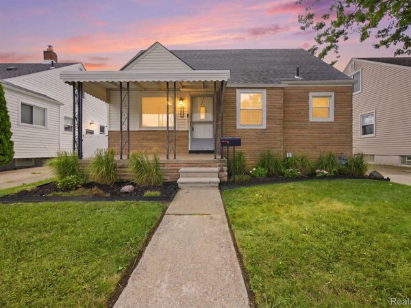 17763 Valade Street, Riverview, Mi 48193