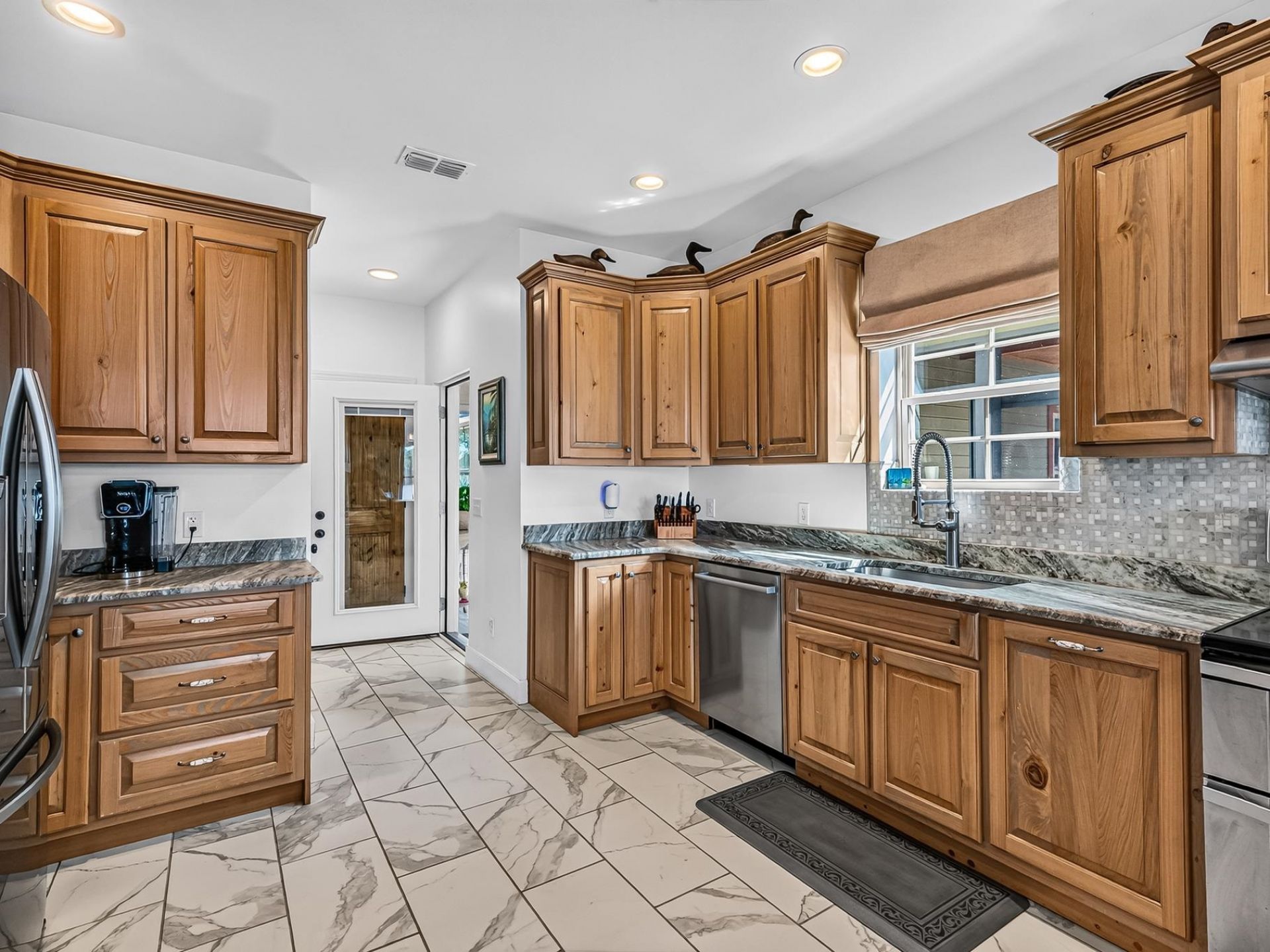 3 Frank Jones Road , Crawfordville, FL 32327 Photo