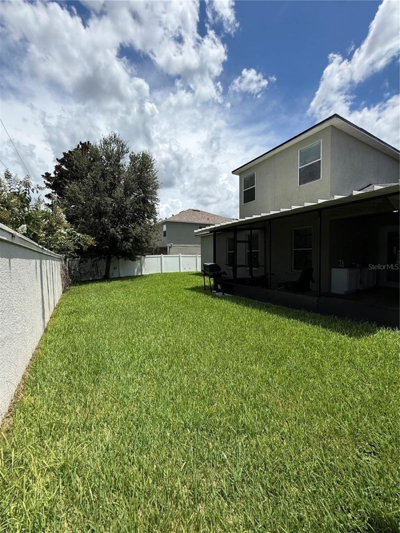 422 Westchester Hills Lane, Valrico, FL 33594 Photo