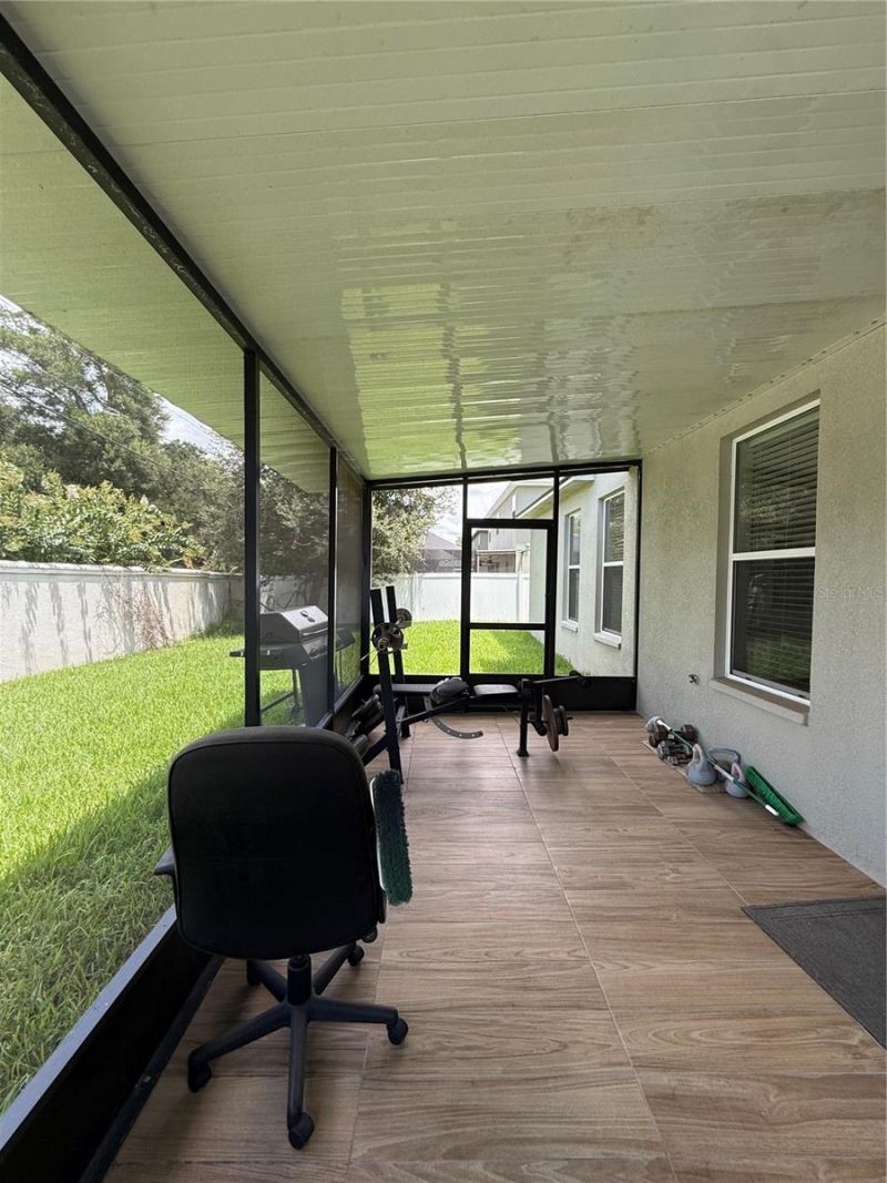 422 Westchester Hills Lane, Valrico, FL 33594 Photo