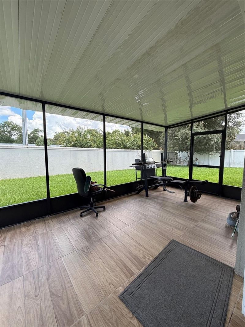 422 Westchester Hills Lane, Valrico, FL 33594 Photo