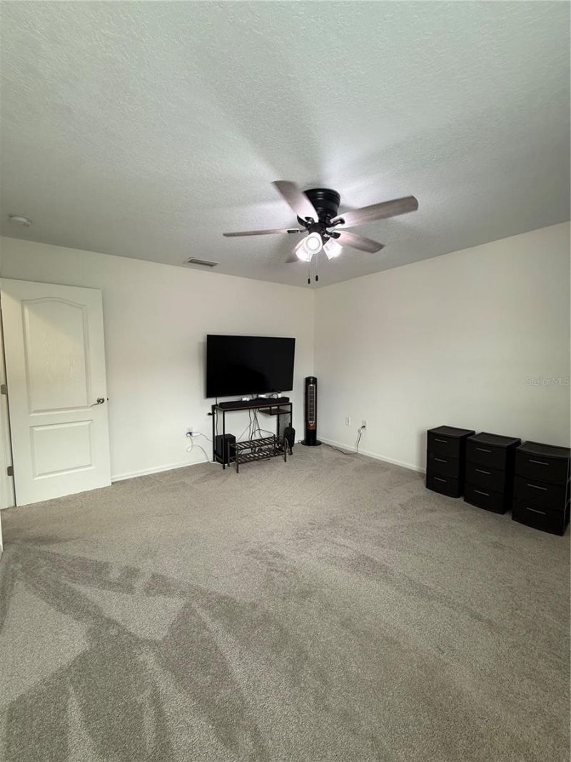 422 Westchester Hills Lane, Valrico, FL 33594 Photo