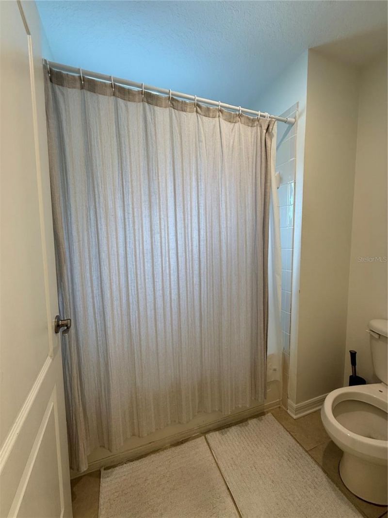 422 Westchester Hills Lane, Valrico, FL 33594 Photo