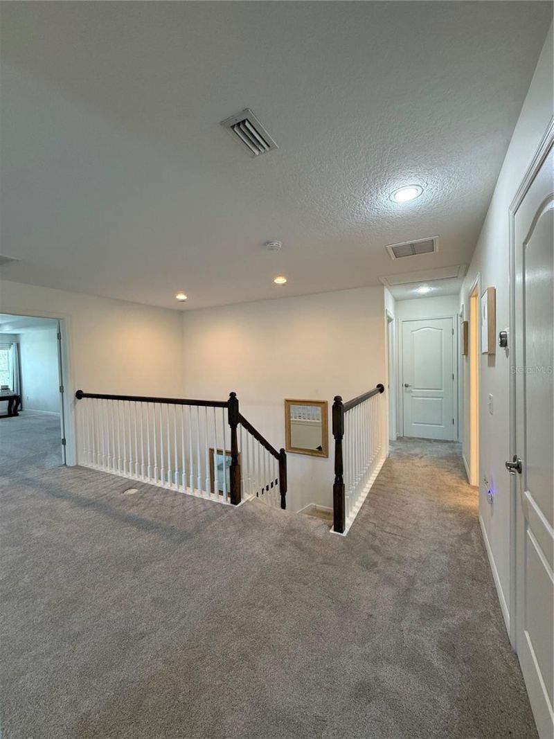 422 Westchester Hills Lane, Valrico, FL 33594 Photo