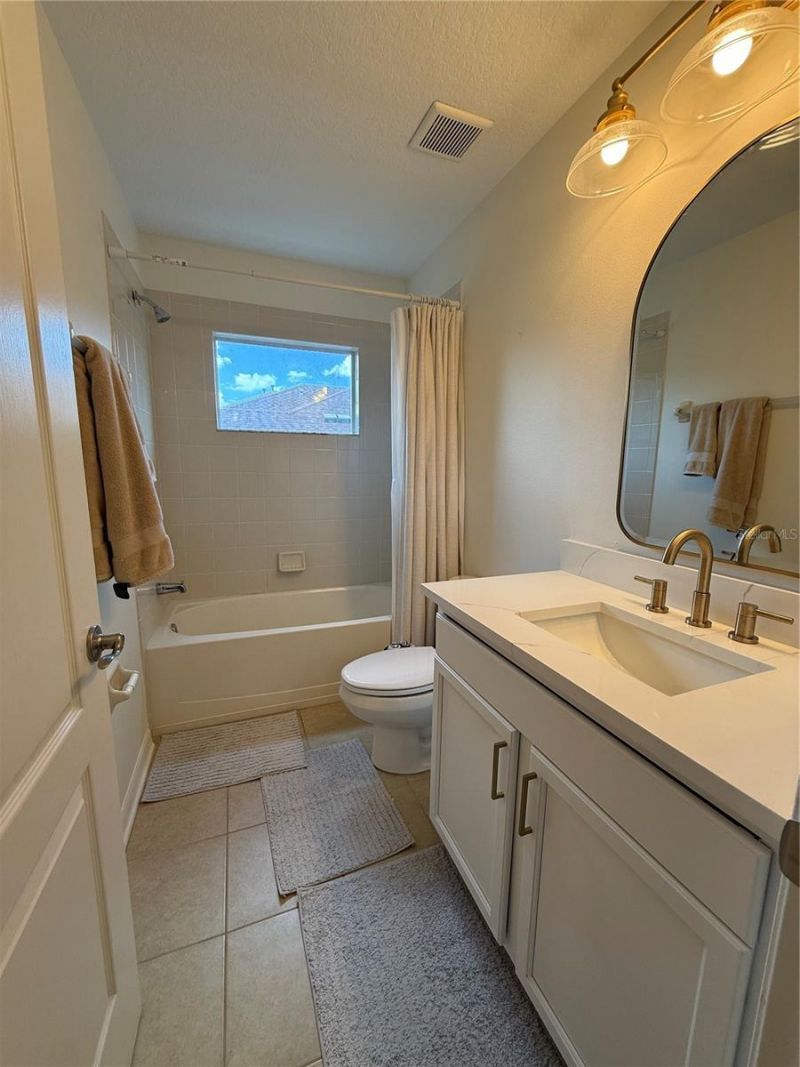 422 Westchester Hills Lane, Valrico, FL 33594 Photo
