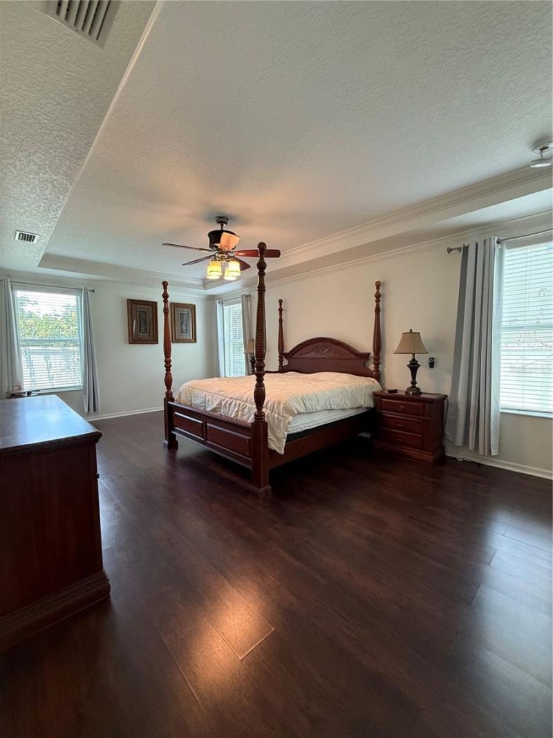 422 Westchester Hills Lane, Valrico, FL 33594 Photo