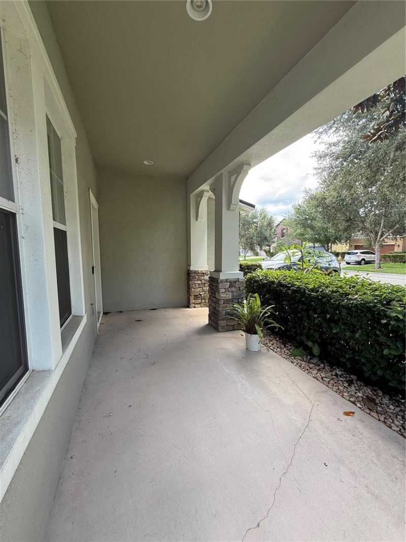 422 Westchester Hills Lane, Valrico, FL 33594 Photo