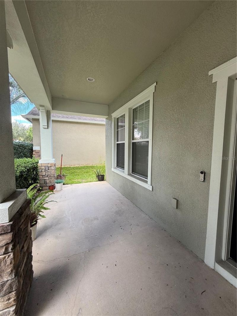 422 Westchester Hills Lane, Valrico, FL 33594 Photo