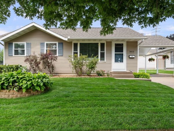 2412 Maplecrest Road, Bettendorf, IA 52722