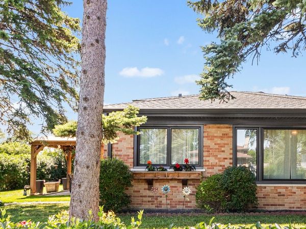 2196 Spruce Avenue , Des Plaines, IL 60018