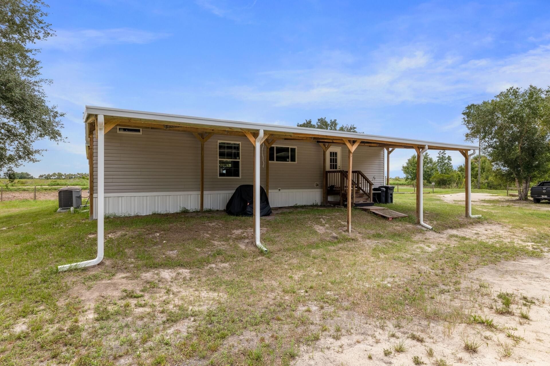 22382 NW 286th Street, Okeechobee, FL 34972 Photo