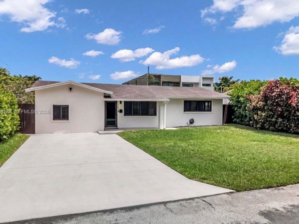 1524 NE 14th Ter , Fort Lauderdale, FL 33304