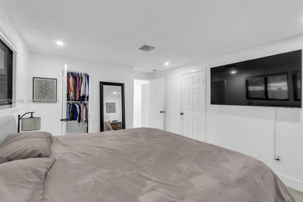 1524 NE 14th Ter , Fort Lauderdale, FL 33304 Photo