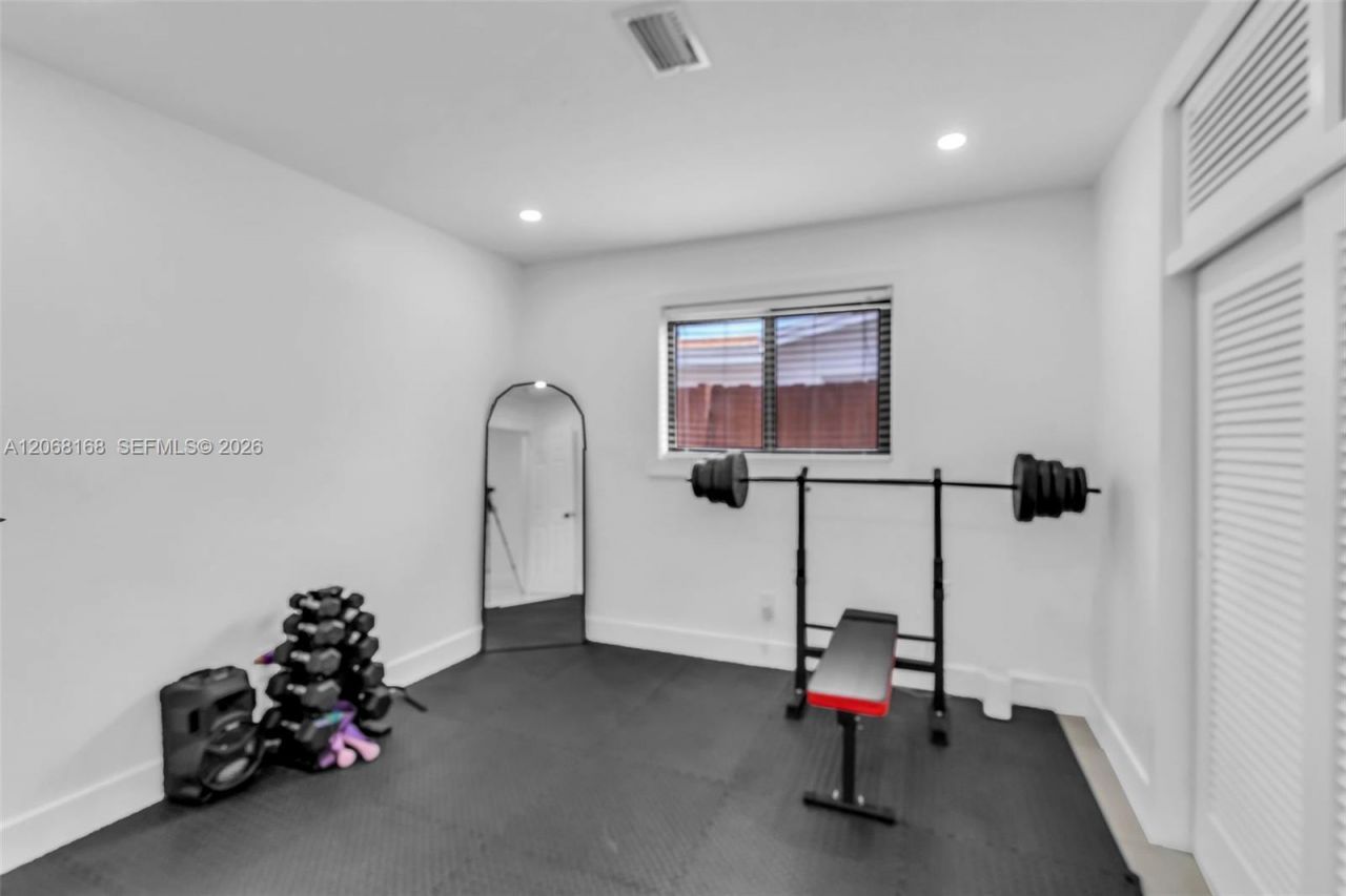 1524 NE 14th Ter , Fort Lauderdale, FL 33304 Photo