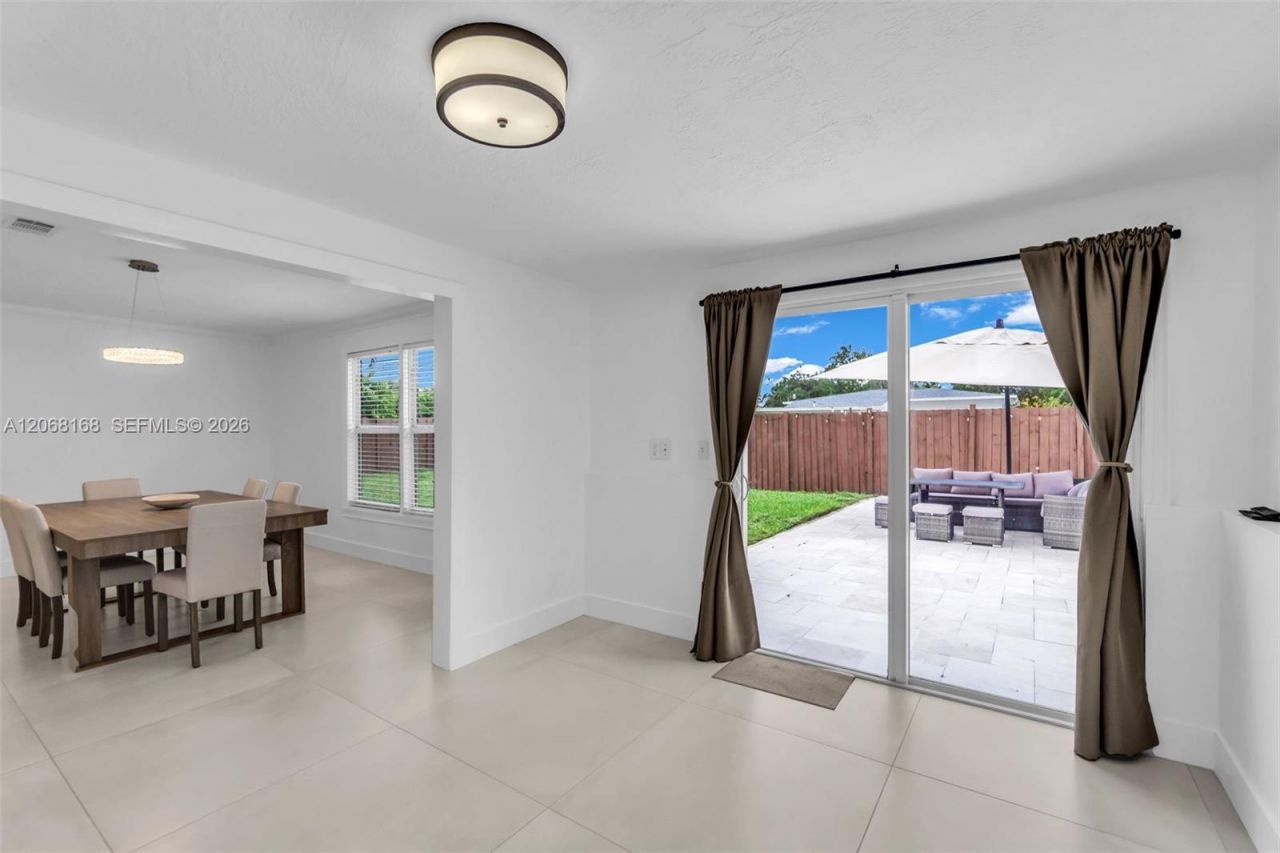 1524 NE 14th Ter , Fort Lauderdale, FL 33304 Photo