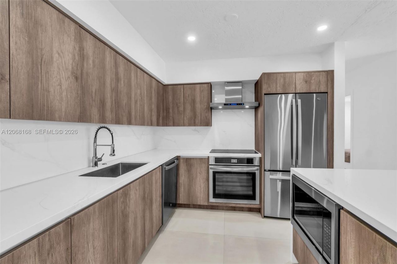 1524 NE 14th Ter , Fort Lauderdale, FL 33304 Photo