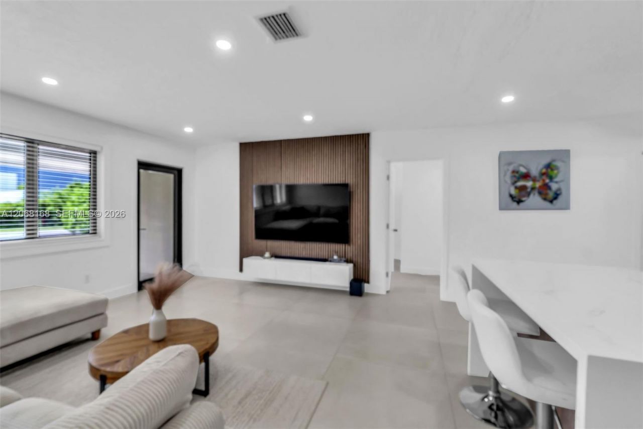 1524 NE 14th Ter , Fort Lauderdale, FL 33304 Photo
