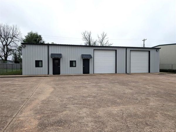 2524 NW 2nd Street, Oklahoma City, OK 73107
