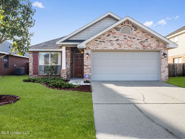 4975 Windmill Avenue, D'Iberville, MS 39540