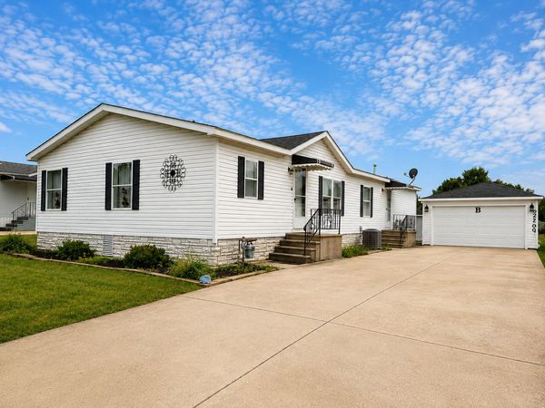 22700 S Foxfire Drive , Frankfort, IL 60423