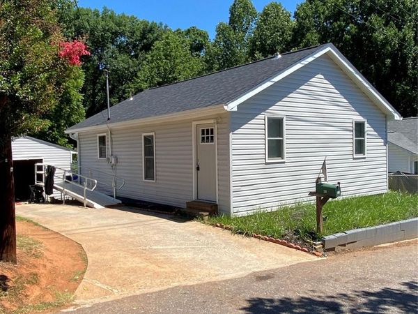 604 Peden Street , North Wilkesboro, NC 28659