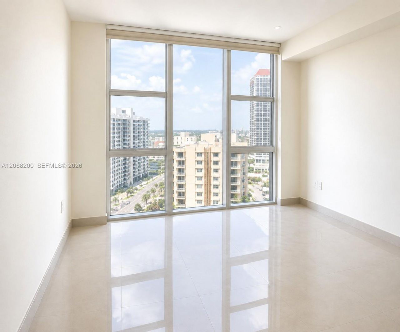 1800 S Ocean Dr, Unit 1405, Hallandale Beach, FL 33009 Photo