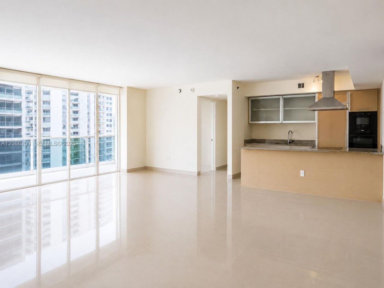 1800 S Ocean Dr, Unit 1405, Hallandale Beach, FL 33009 Photo