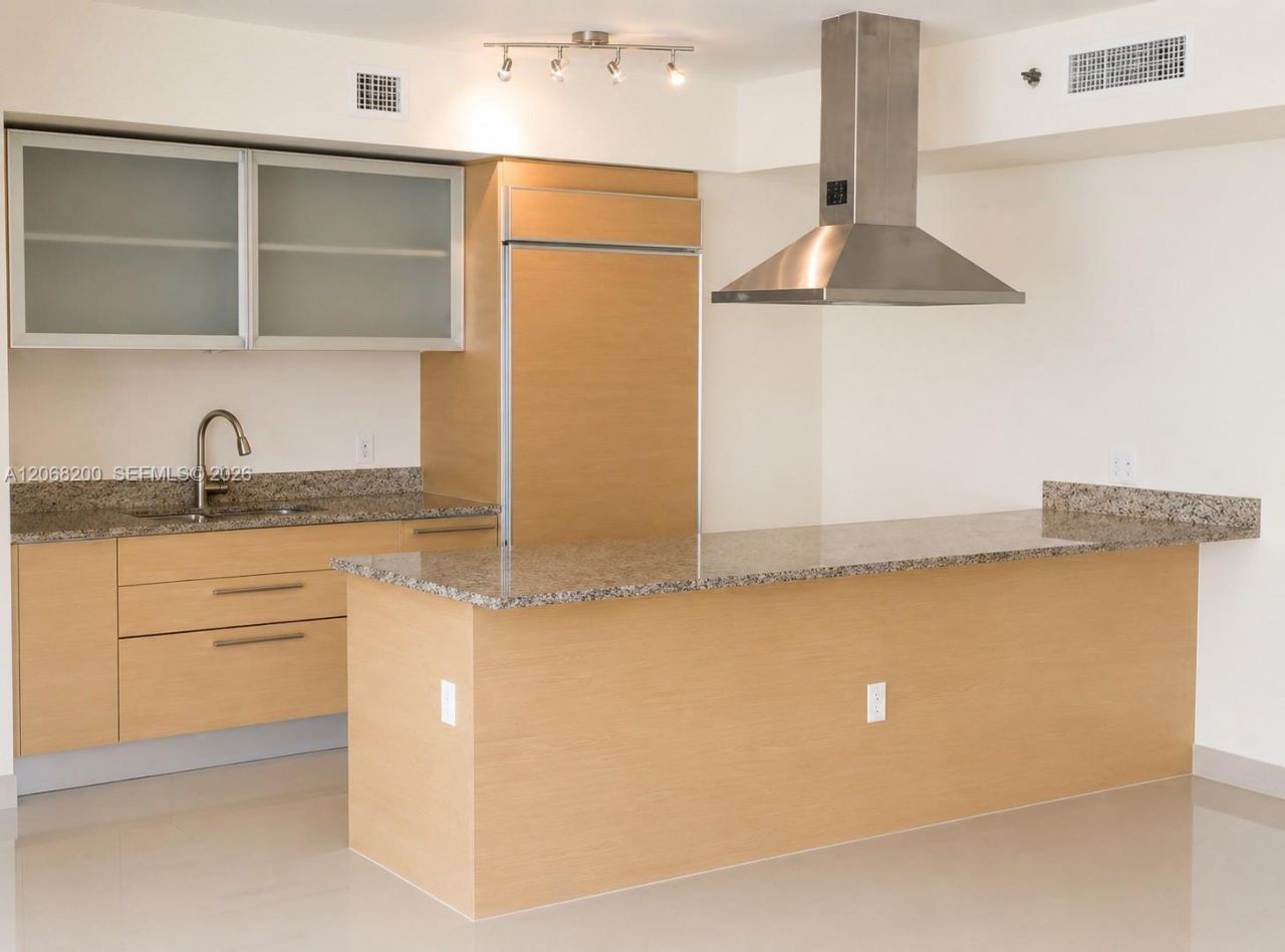 1800 S Ocean Dr, Unit 1405, Hallandale Beach, FL 33009 Photo