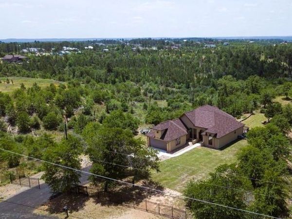 509 Kaanapali LN , Bastrop, TX 78602