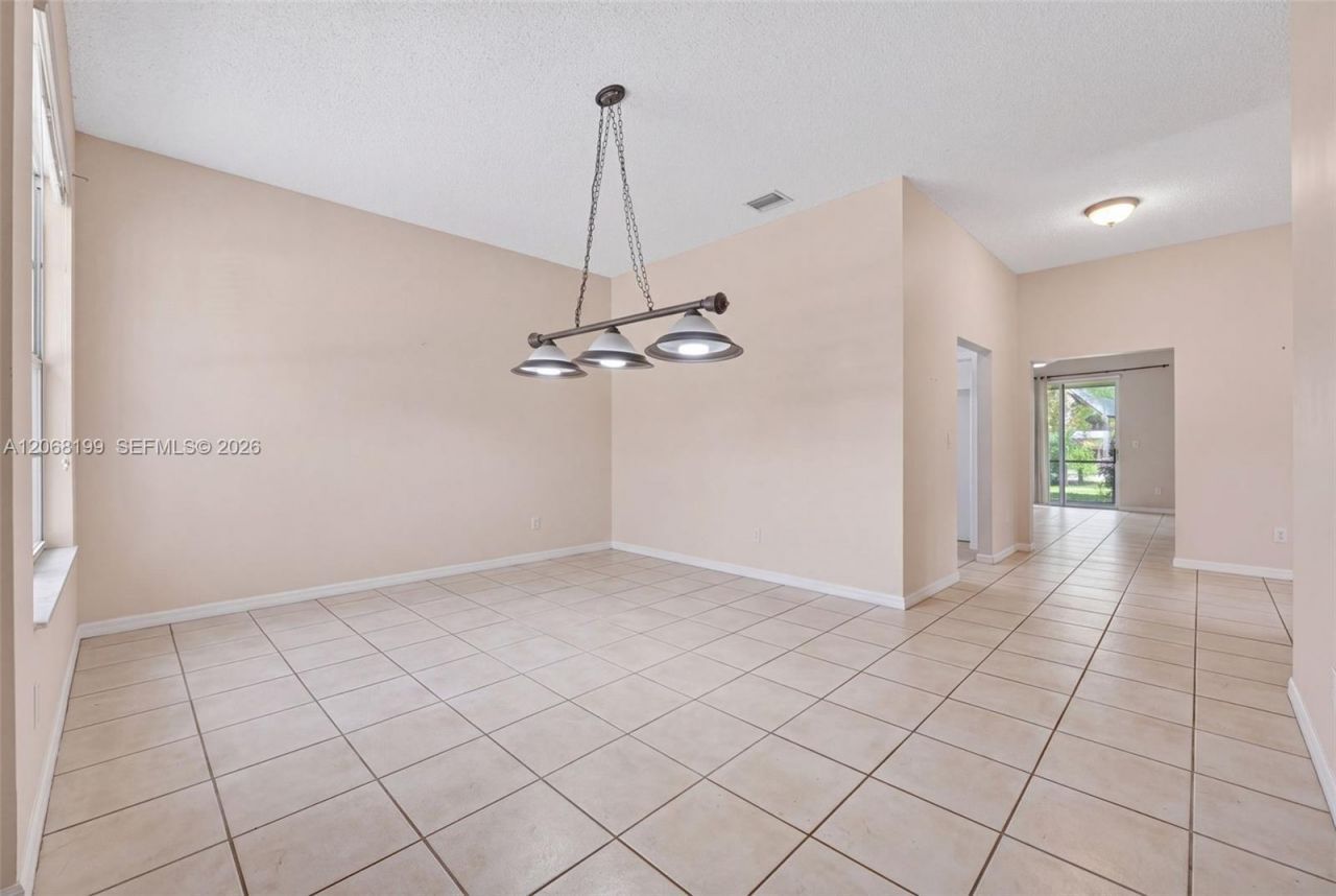 13976 S Cypress Cove Cir, Davie, FL 33325 Photo