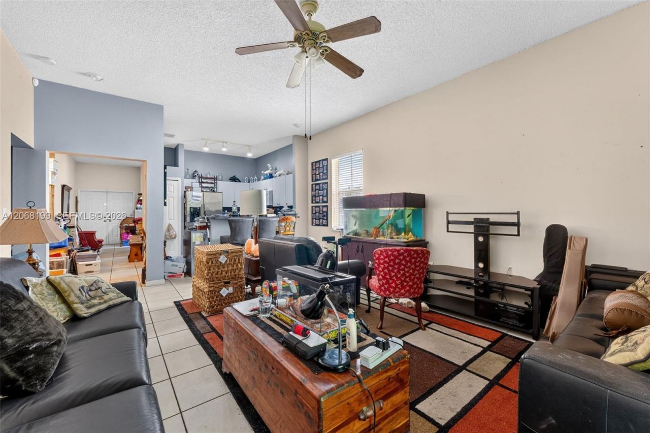 13976 S Cypress Cove Cir, Davie, FL 33325 Photo