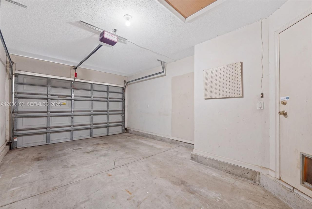 13976 S Cypress Cove Cir, Davie, FL 33325 Photo