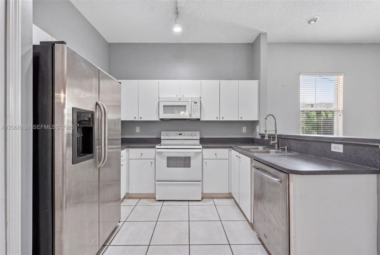 13976 S Cypress Cove Cir, Davie, FL 33325 Photo
