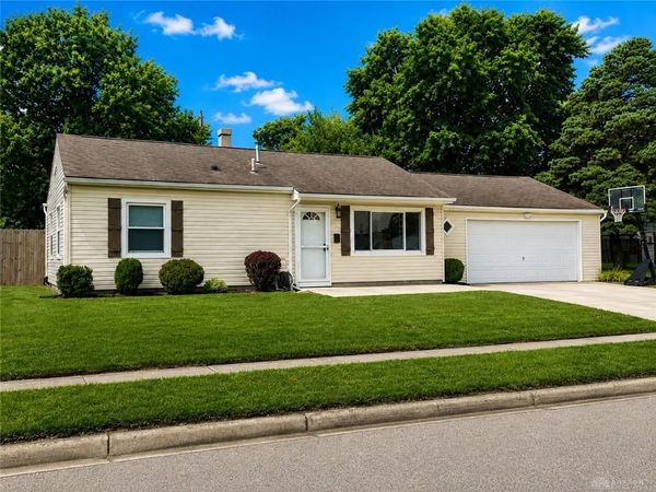 814 Bristol Drive, Vandalia, OH 45377