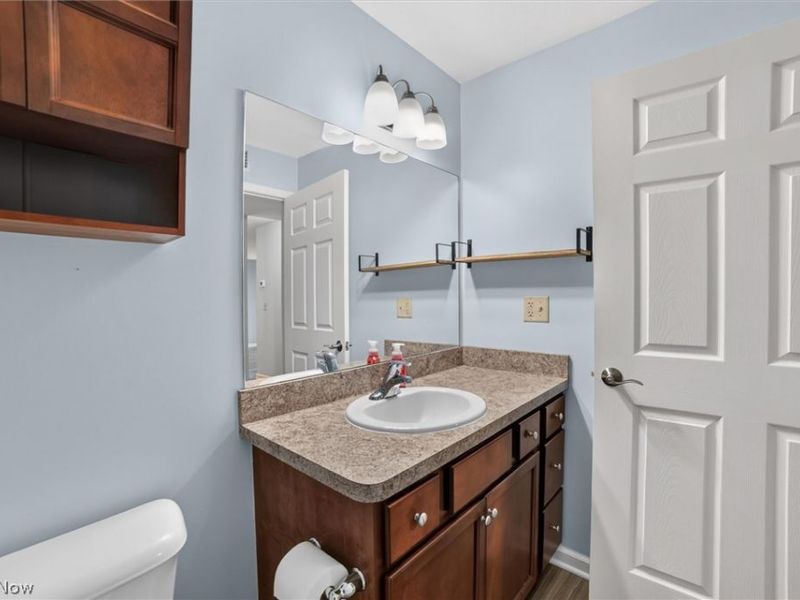 23002 Chandlers Lane, Unit 105, Olmsted Falls, OH 44138 Photo 15
