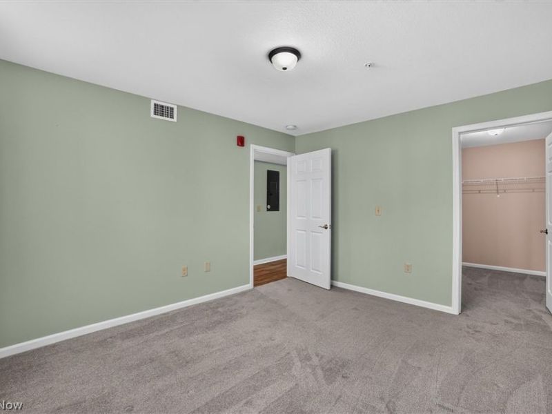23002 Chandlers Lane, Unit 105, Olmsted Falls, OH 44138 Photo 21