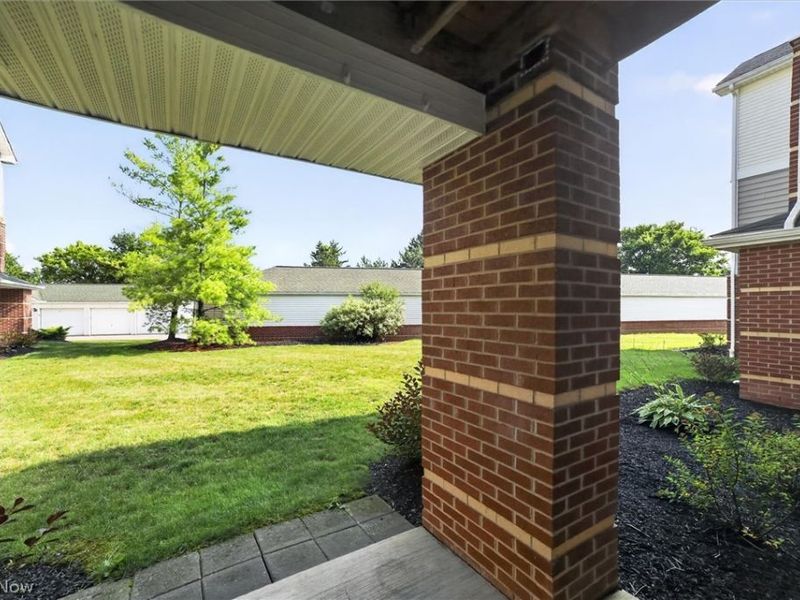23002 Chandlers Lane, Unit 105, Olmsted Falls, OH 44138 Photo 3