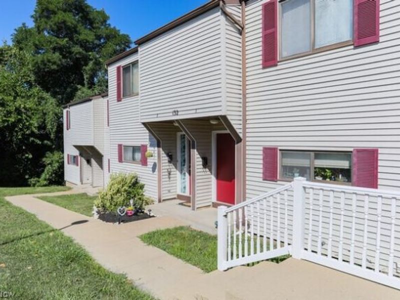 133 Orchard Drive, Unit A, Saint Clairsville, OH 43950 Photo 1