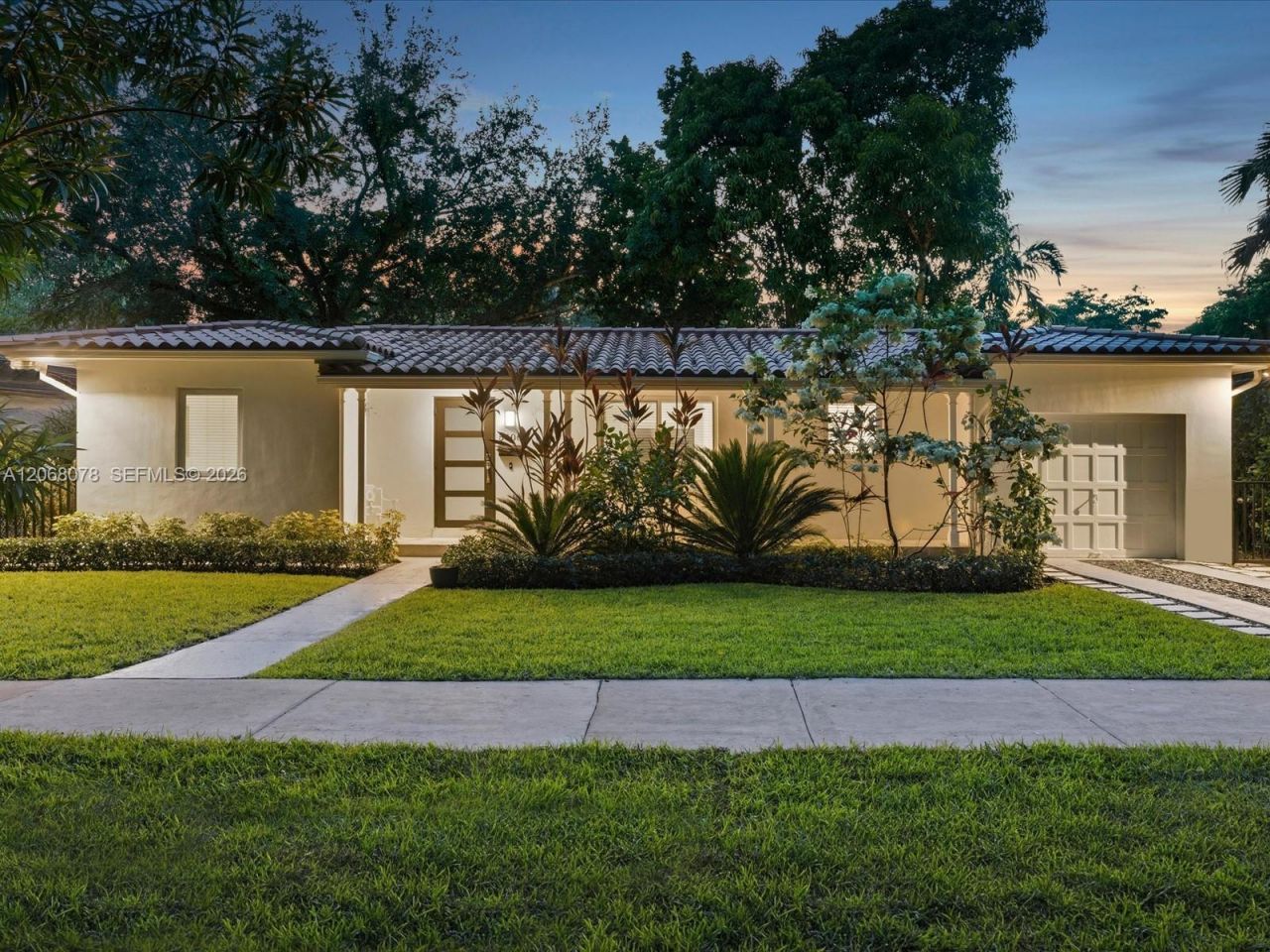 5406 S Le Jeune Rd , Coral Gables, FL 33146 Photo