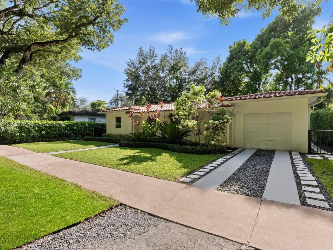 5406 S Le Jeune Rd , Coral Gables, FL 33146 Photo