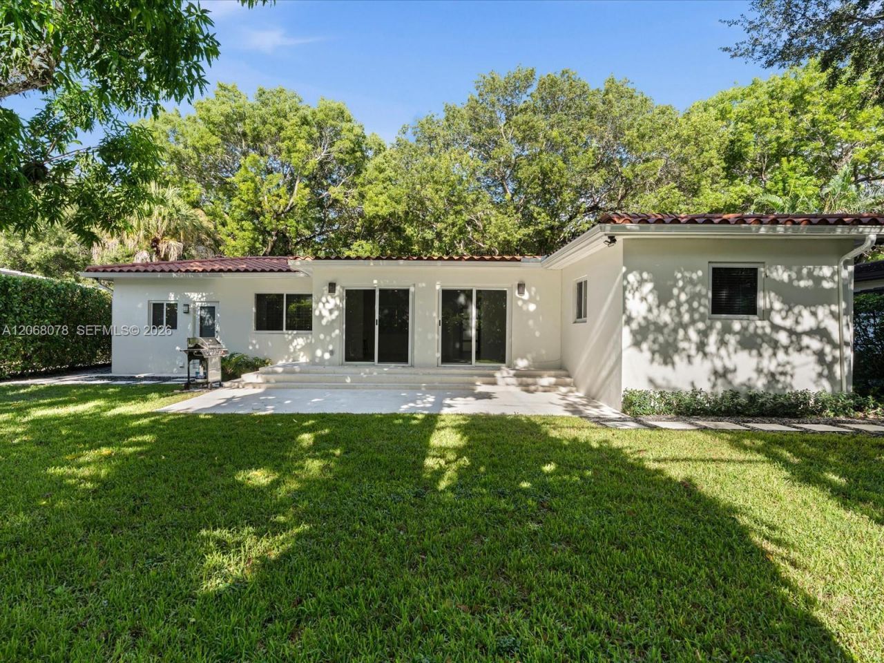 5406 S Le Jeune Rd , Coral Gables, FL 33146 Photo