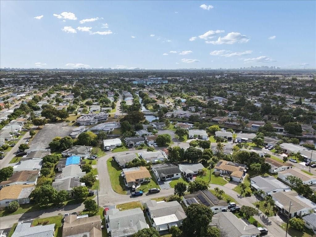 4290 NW 49th Terrace Nw, Lauderdale Lakes, FL 33319 Photo