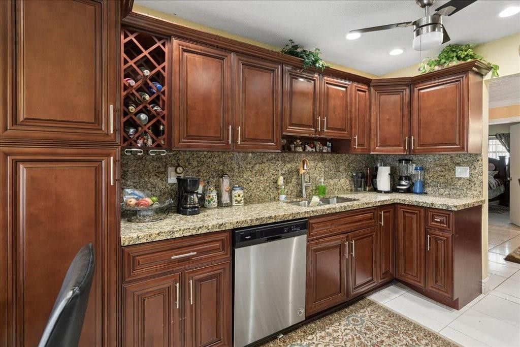 4290 NW 49th Terrace Nw, Lauderdale Lakes, FL 33319 Photo
