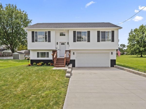 183 Hubbard Road , Galloway, OH 43119