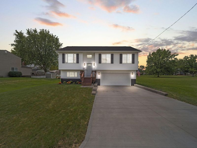 183 Hubbard Road , Galloway, OH 43119 Photo 2