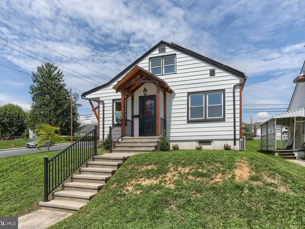 1 E CHESTNUT STREET, CLEONA, PA 17042