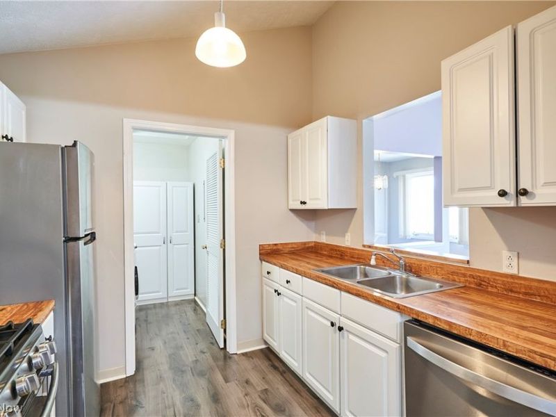 7215 Channing Lane, Concord Township, OH 44060 Photo 7