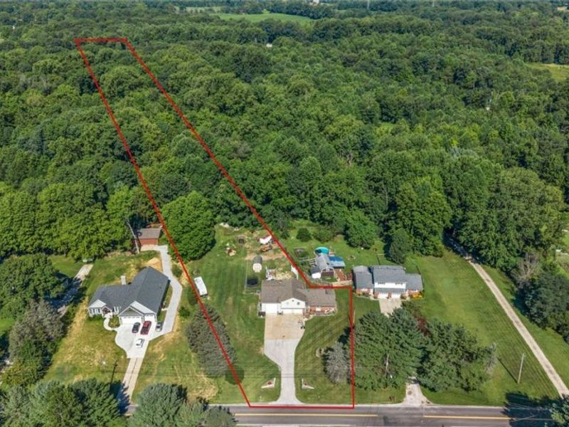 1275 Sandy Lake Road, Ravenna, OH 44266 Photo 2