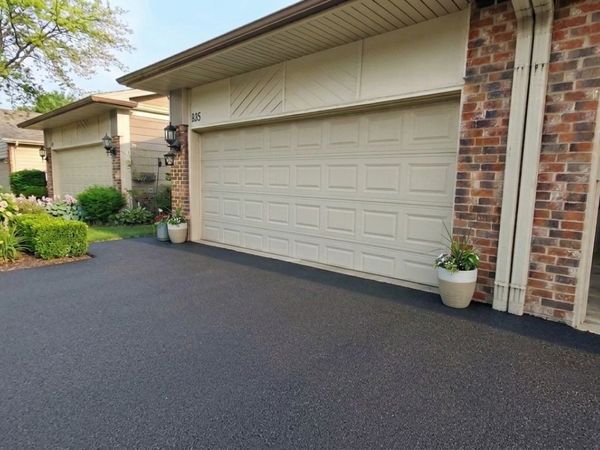 835 Swallow Street , Deerfield, IL 60015